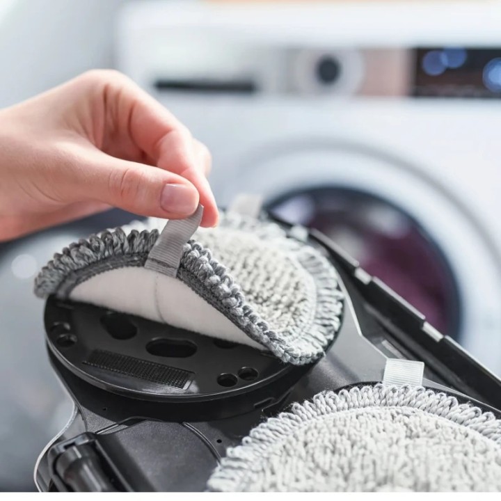 Bosch štapni usisivač Prohygienic Aqua, suho i mokro usisavanje 2u1 BCS71HYG4