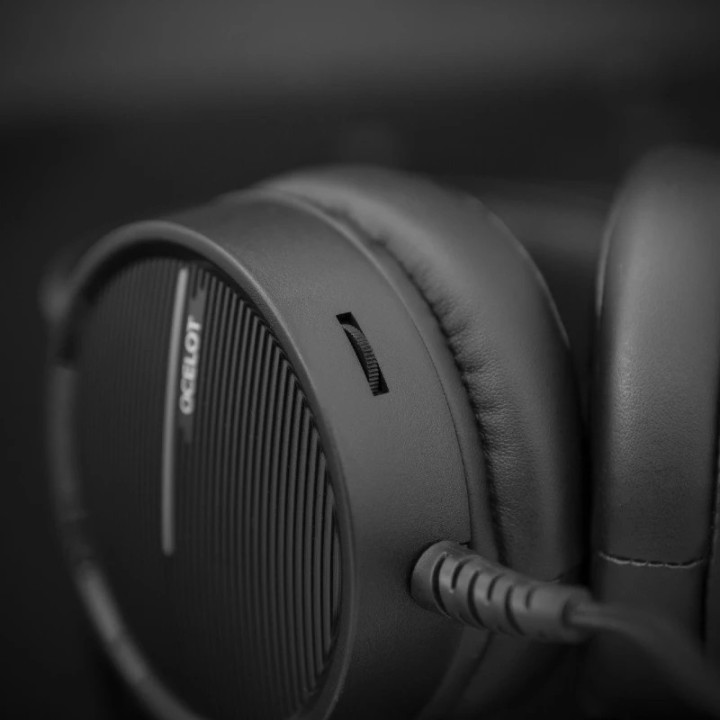 White shark slušalice Ocelot crne