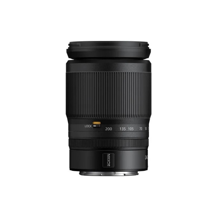 Nikon Z5 + 24-200f/4.5-6.3