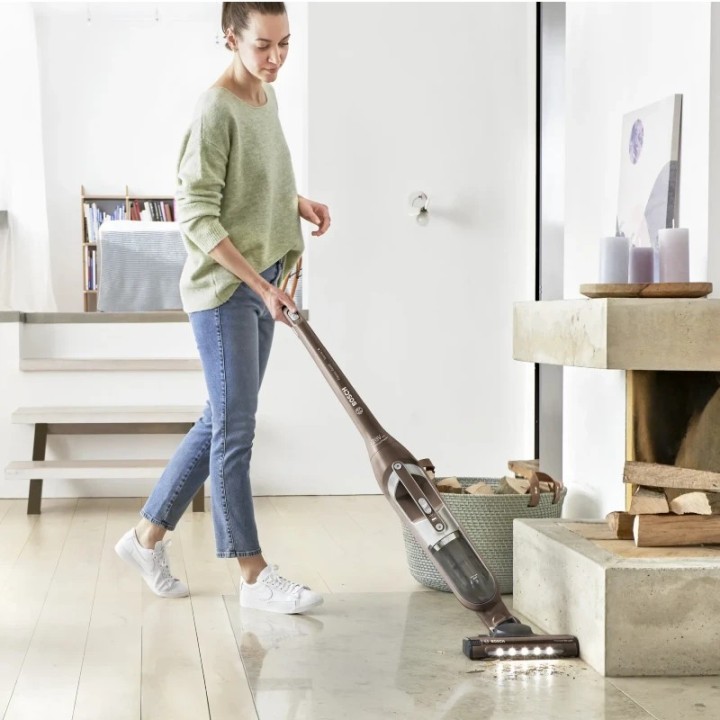 Bosch štapni usisivač BCH3K2852