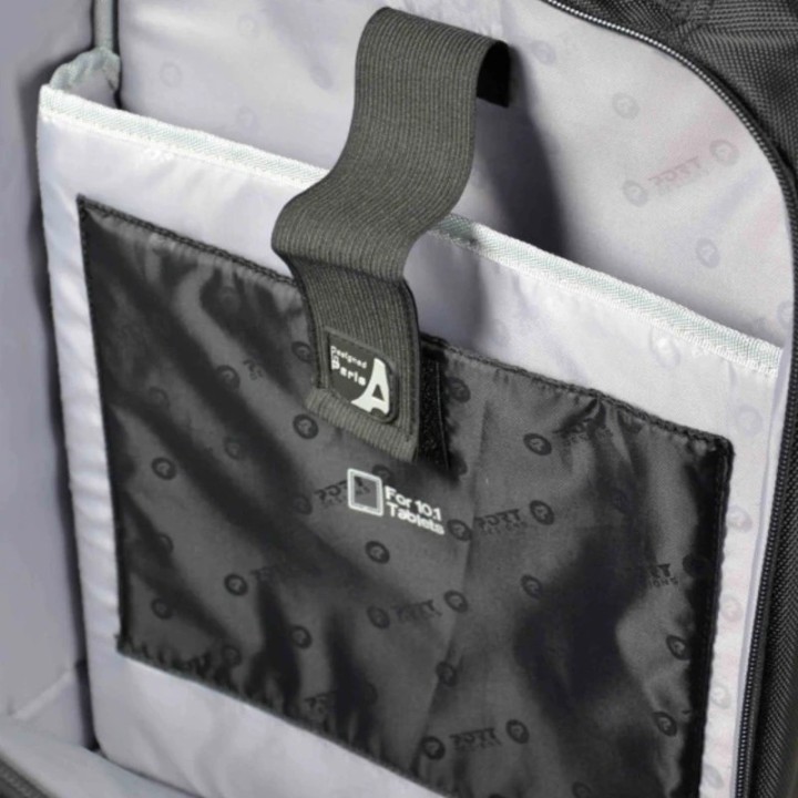 Port Design ruksak za laptop Manhattan 17.3'' crni